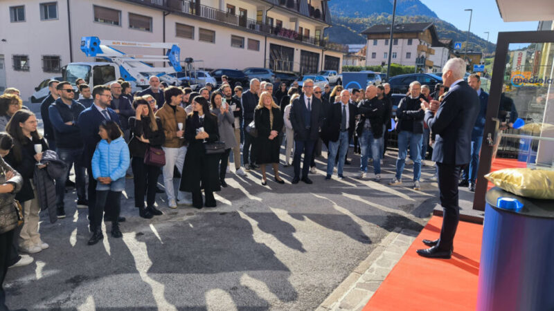 TIONE – Banca Mediolanum inaugura la nuova sede: un segnale di fiducia nel territorio delle Giudicarie