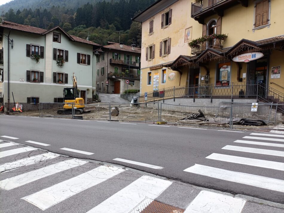 Porte di Rendena – Via ai lavori nella piazza di Vigo Rendena