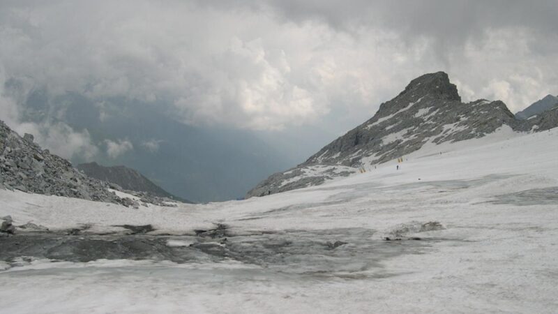 Maltempo in arrivo sul Trentino: piogge diffuse e temperature in calo. Mezzo metro di neve sui ghiacciai